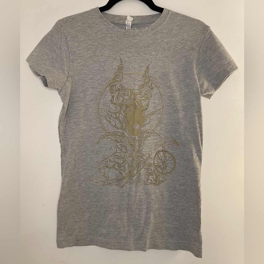 Disney Maleficent Short Sleeve T-Shirt Twisted Queen Design Gray Size L Juniors